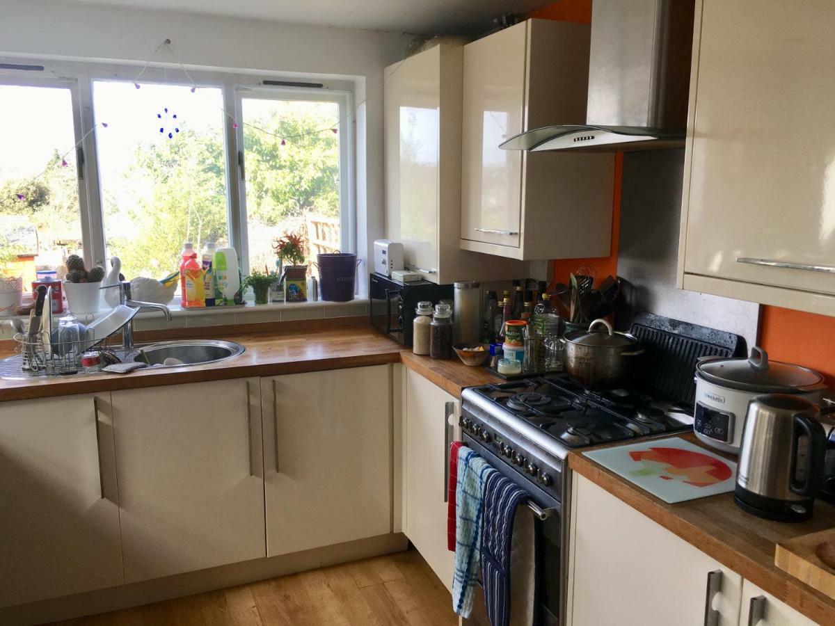 בריסטול Fishponds Retreat Homestay מראה חיצוני תמונה